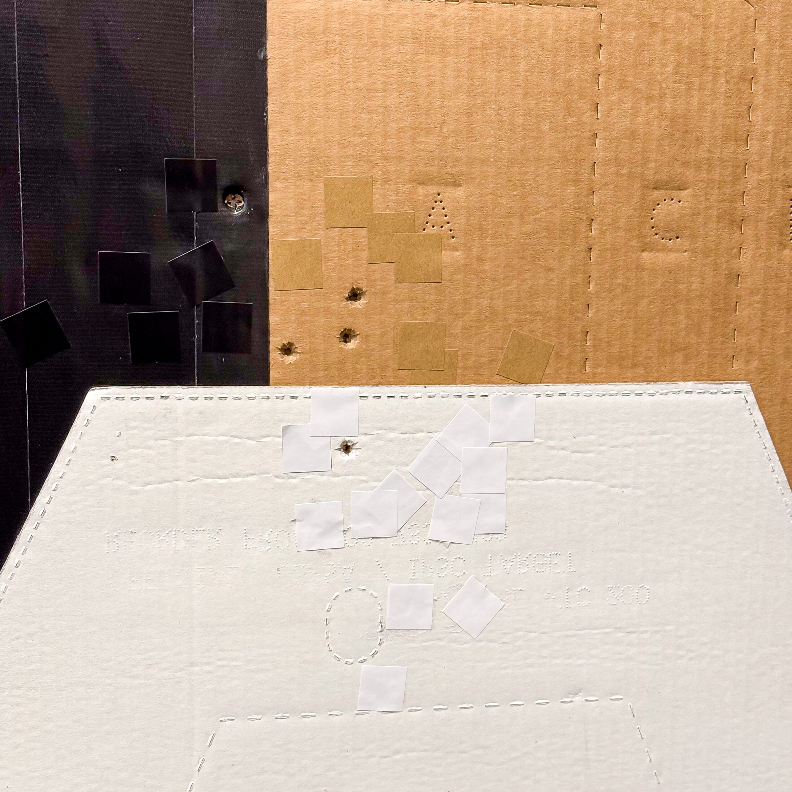 Target Pasters 7/8" Square 1000 Per Roll - Image 2